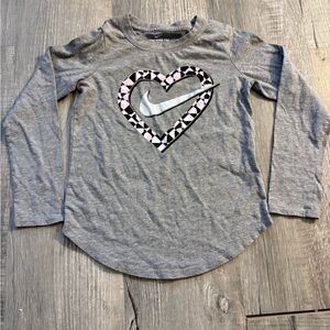 Girls Nike long sleeve shirt heart swoosh valentines size 6x
